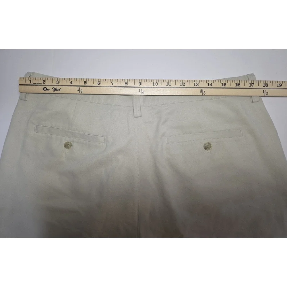 Tommy Bahama Mens Size 36 100% Silk‎ Beige Chino Short
